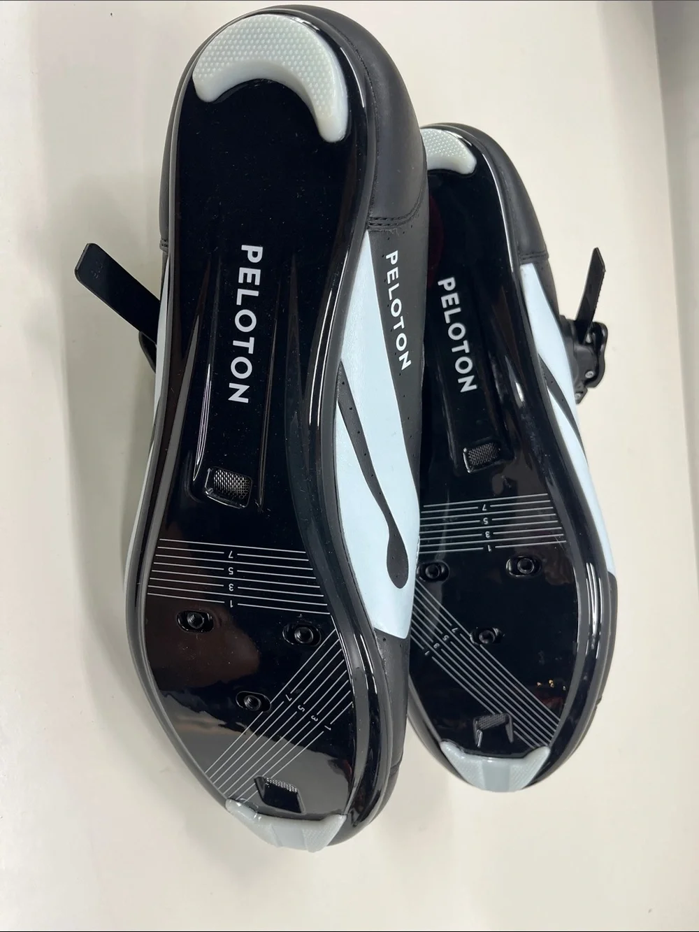 New Peleton Cycling Shoes in Black Size 45 (No Hardware included)